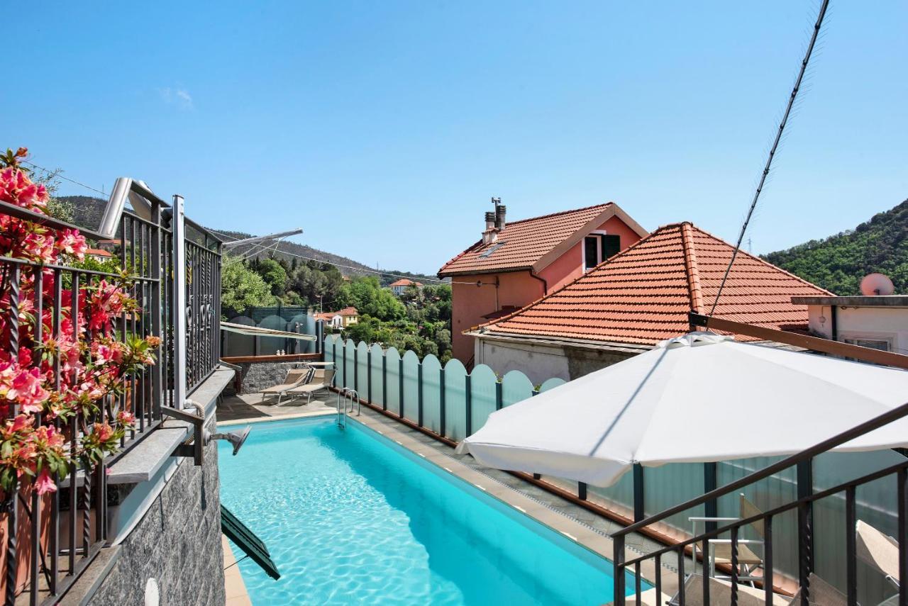 Casa Gocce Di Cristallo 瓦拉泽 外观 照片