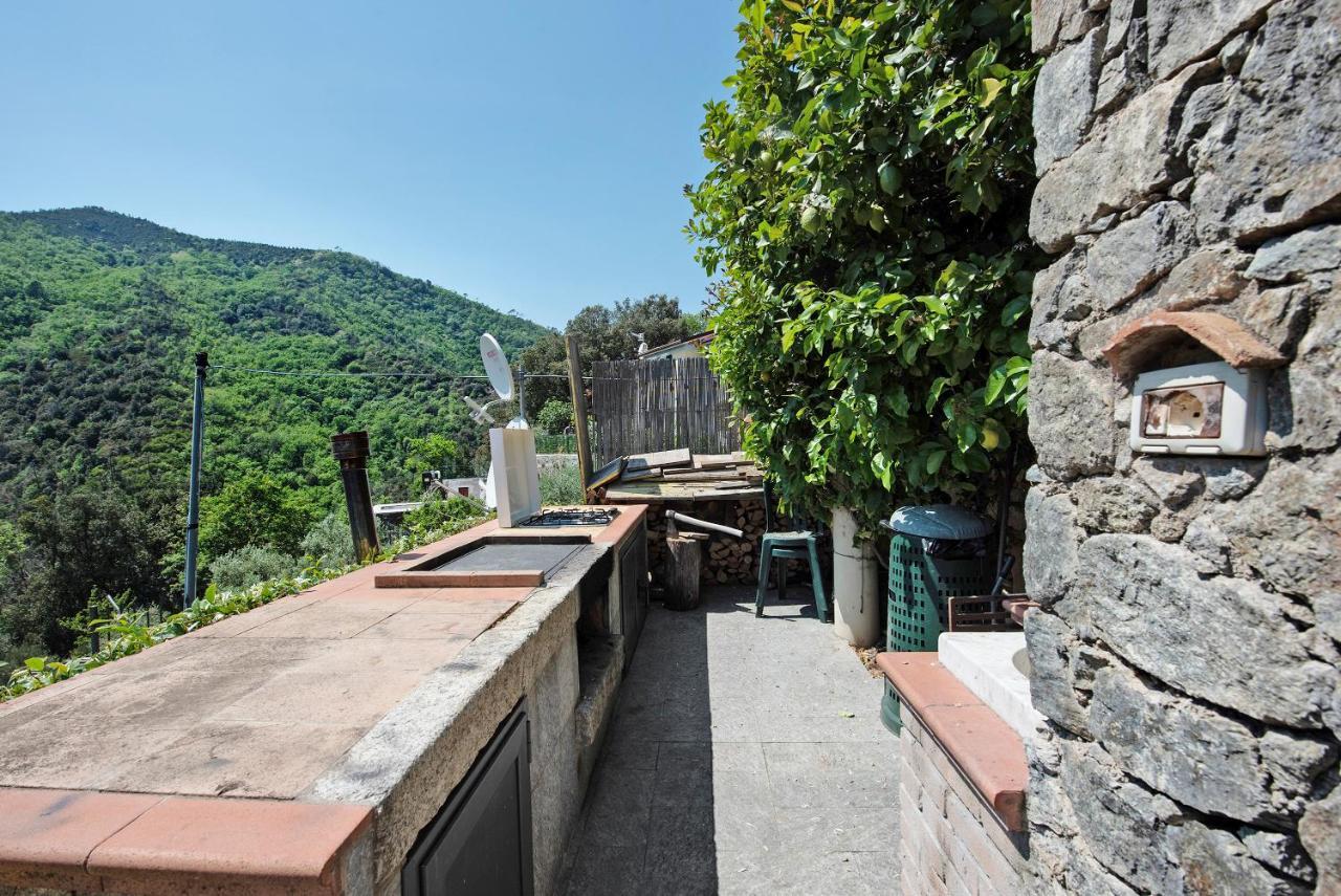 Casa Gocce Di Cristallo 瓦拉泽 外观 照片